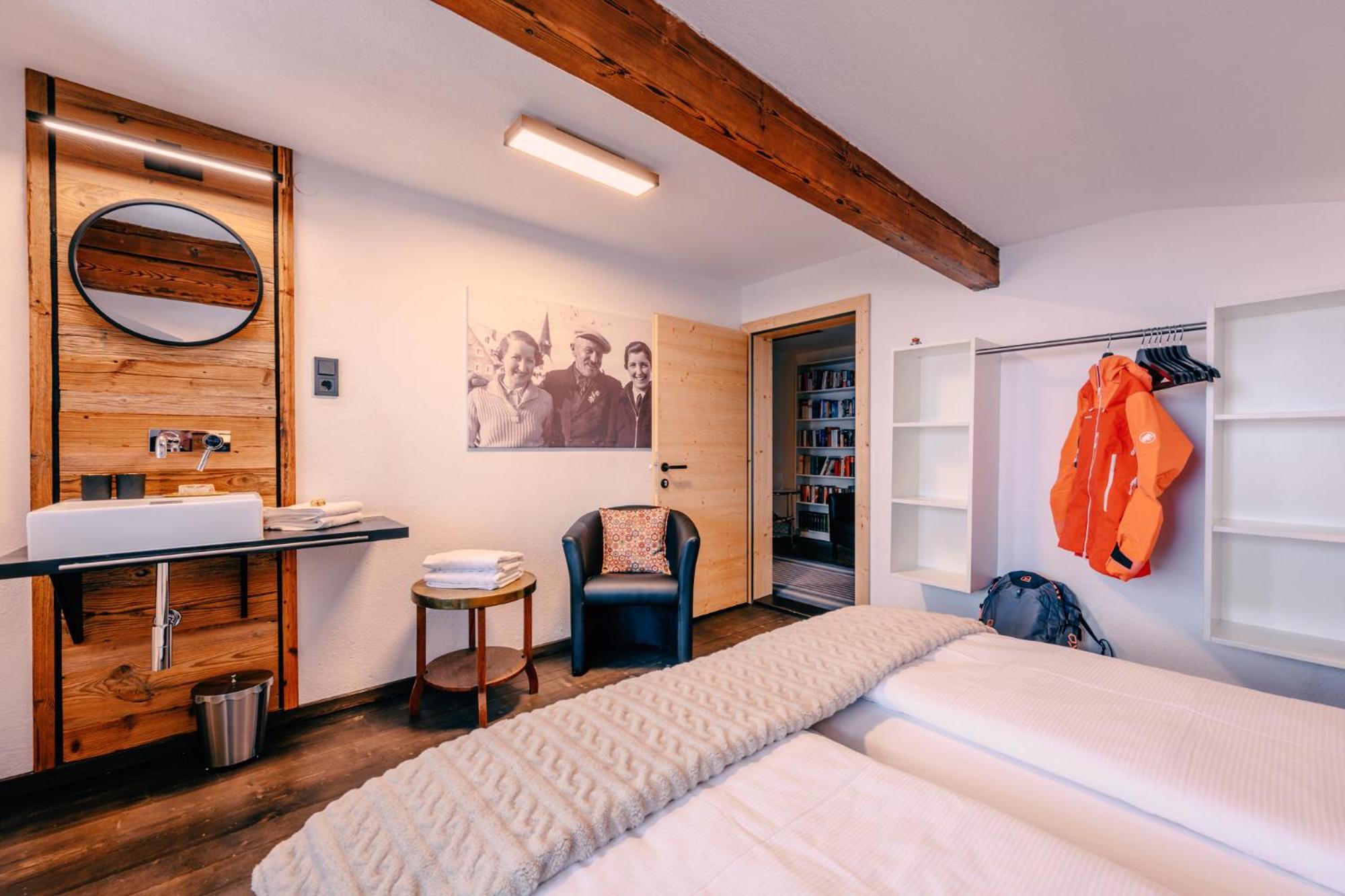 Haus Richard Falch - Inklusive Kostenloser Premium-Sommerkarte Sankt Anton am Arlberg Extérieur photo
