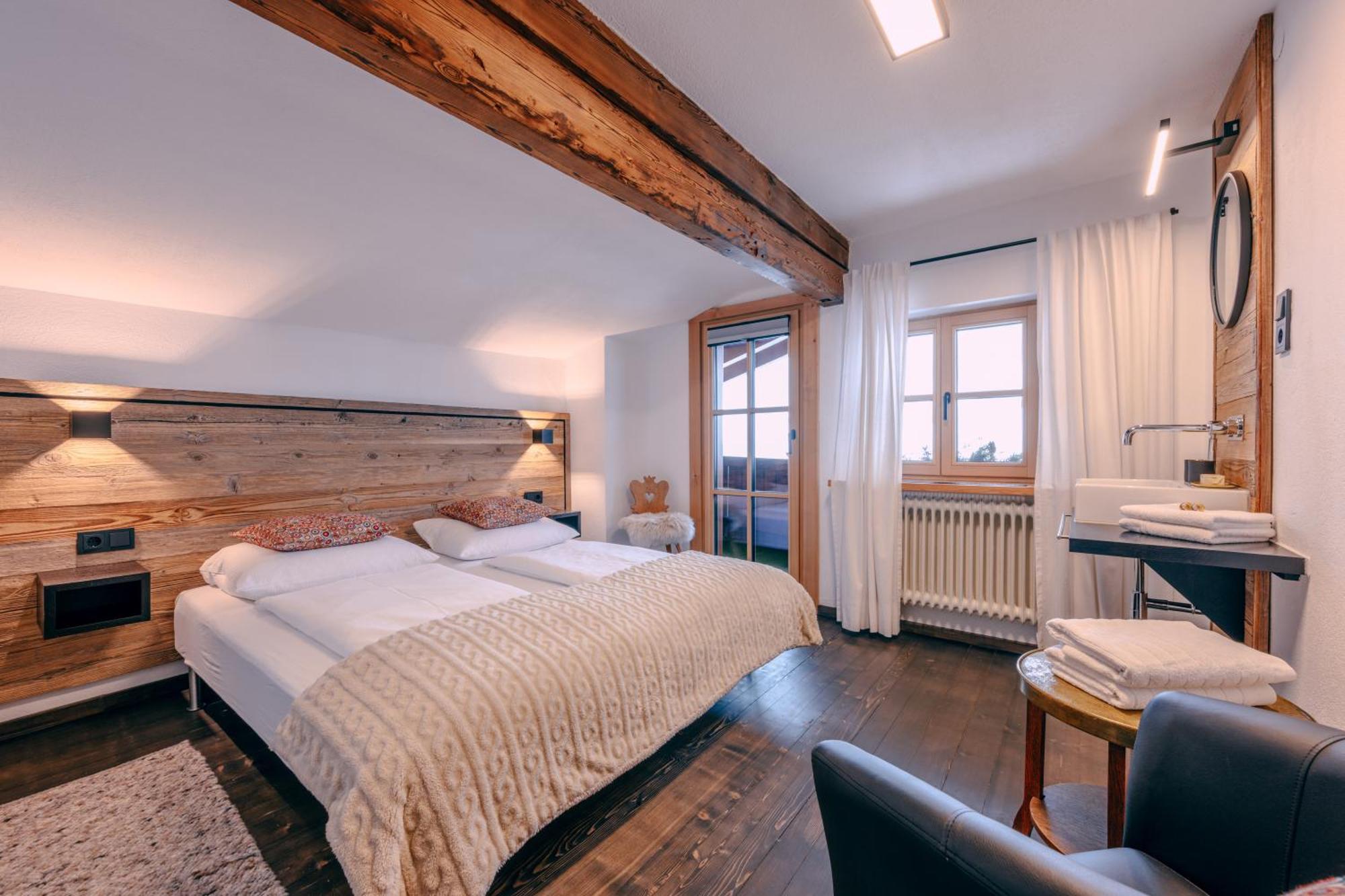 Haus Richard Falch - Inklusive Kostenloser Premium-Sommerkarte Sankt Anton am Arlberg Extérieur photo